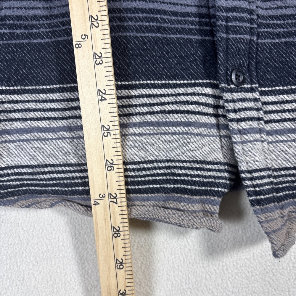 Quicksilver Flannel Shacket Large Striped Quilt Lined Button Up‎ y2K - Picture 8 of 9